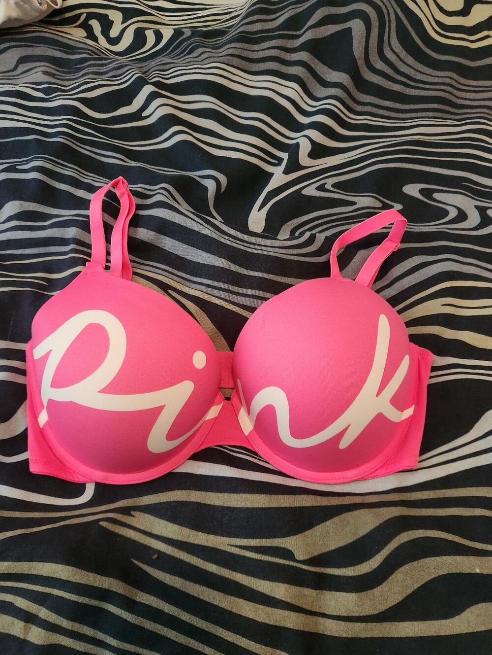 Victoria's Secret PINK 34DD Bra Push Up